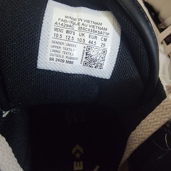 Converse Men's Black and White Mid-Top Sneakers - Picture 12 of 14